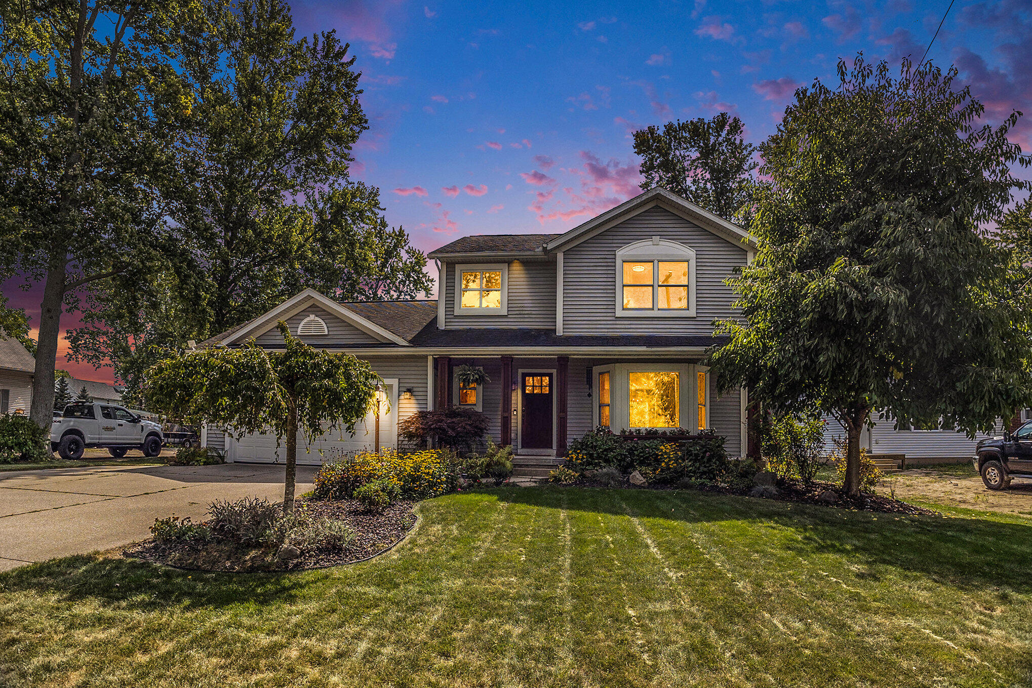 3560 Richmond Street NW