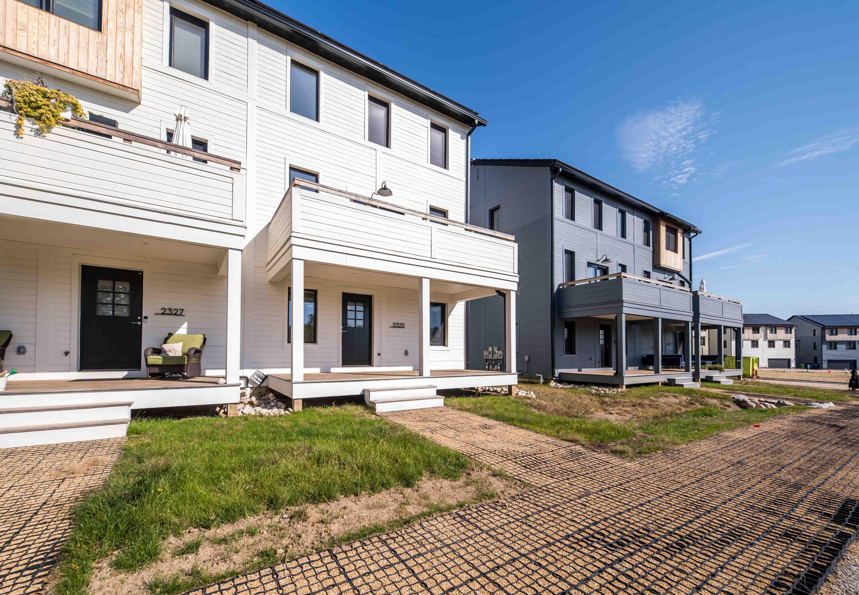 2325 Greenway Trail