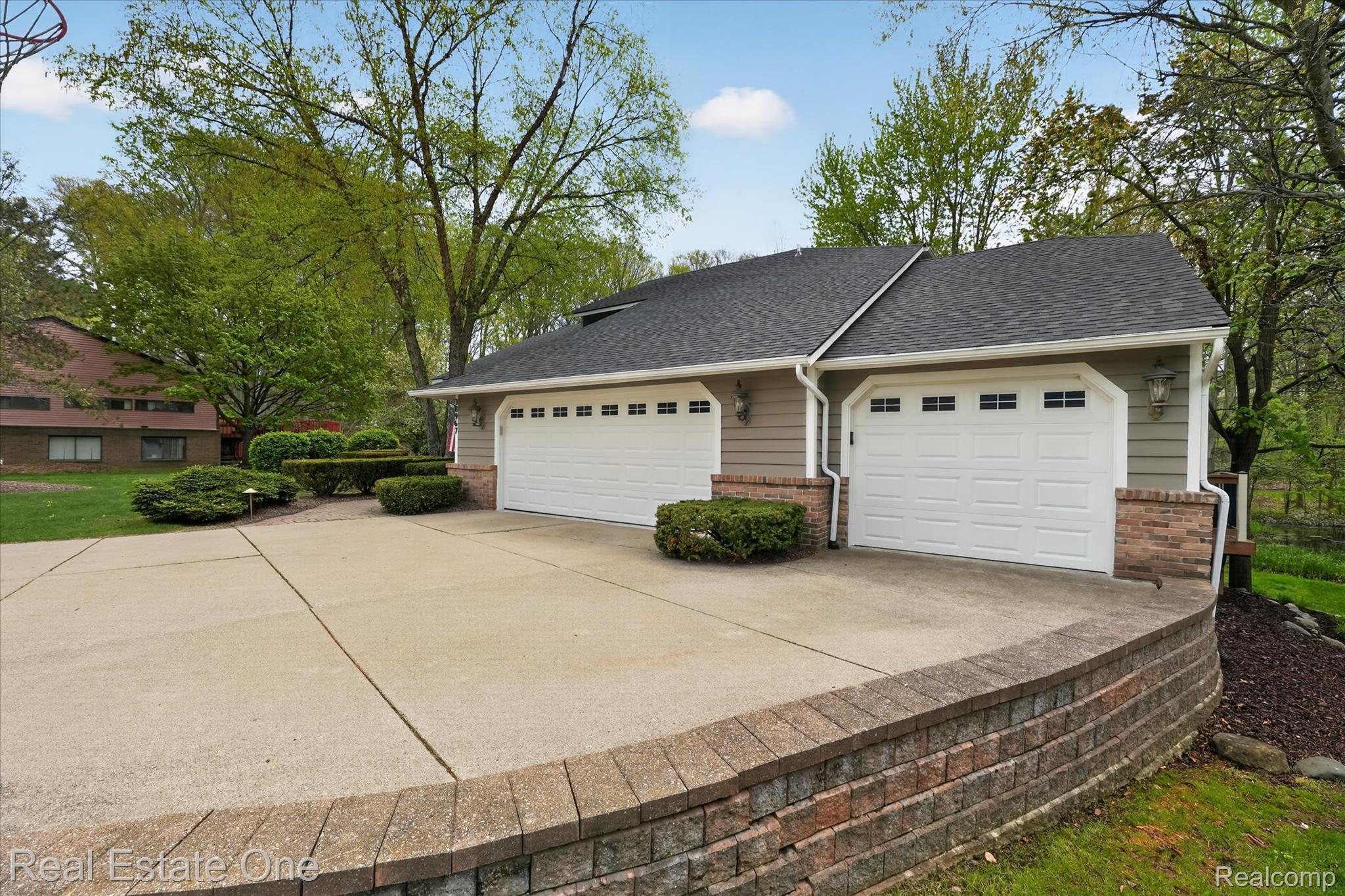 38967 Holsworth Court