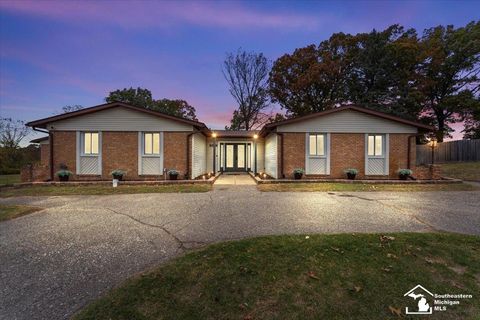 8118 Rene Drive White Lake Charter Township MI 48386