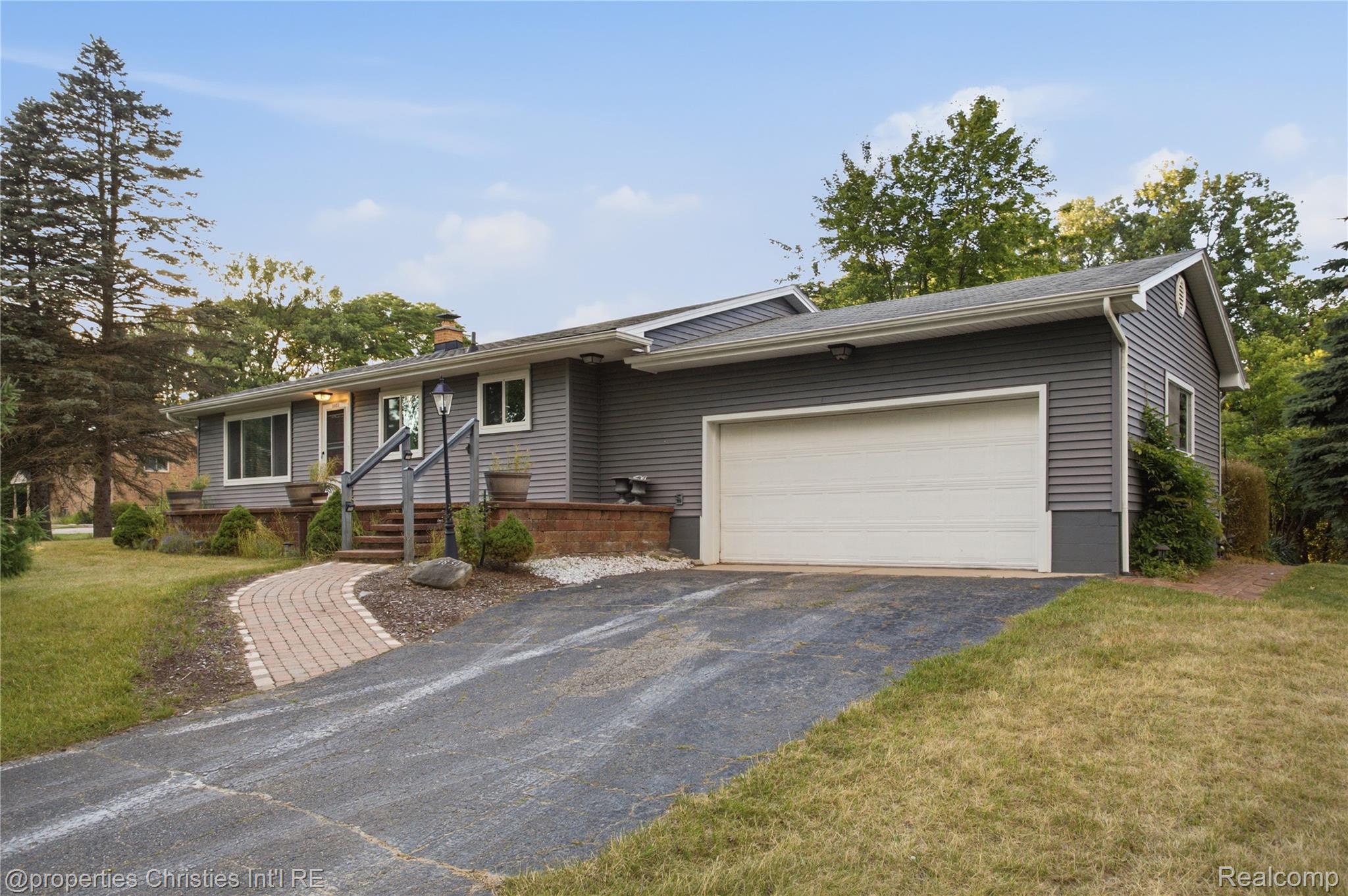3851 Judd Road