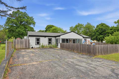 Photo of 3604 Minton Road, Lake Orion Village, MI 48359 (MLS # 20261046040)