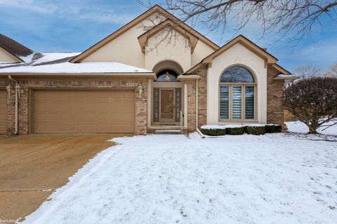 47338 Hunters Chase Drive Macomb Township MI 48042