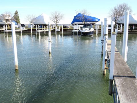 41700 Conger Bay G-269 Drive Harrison Charter Township MI 48045