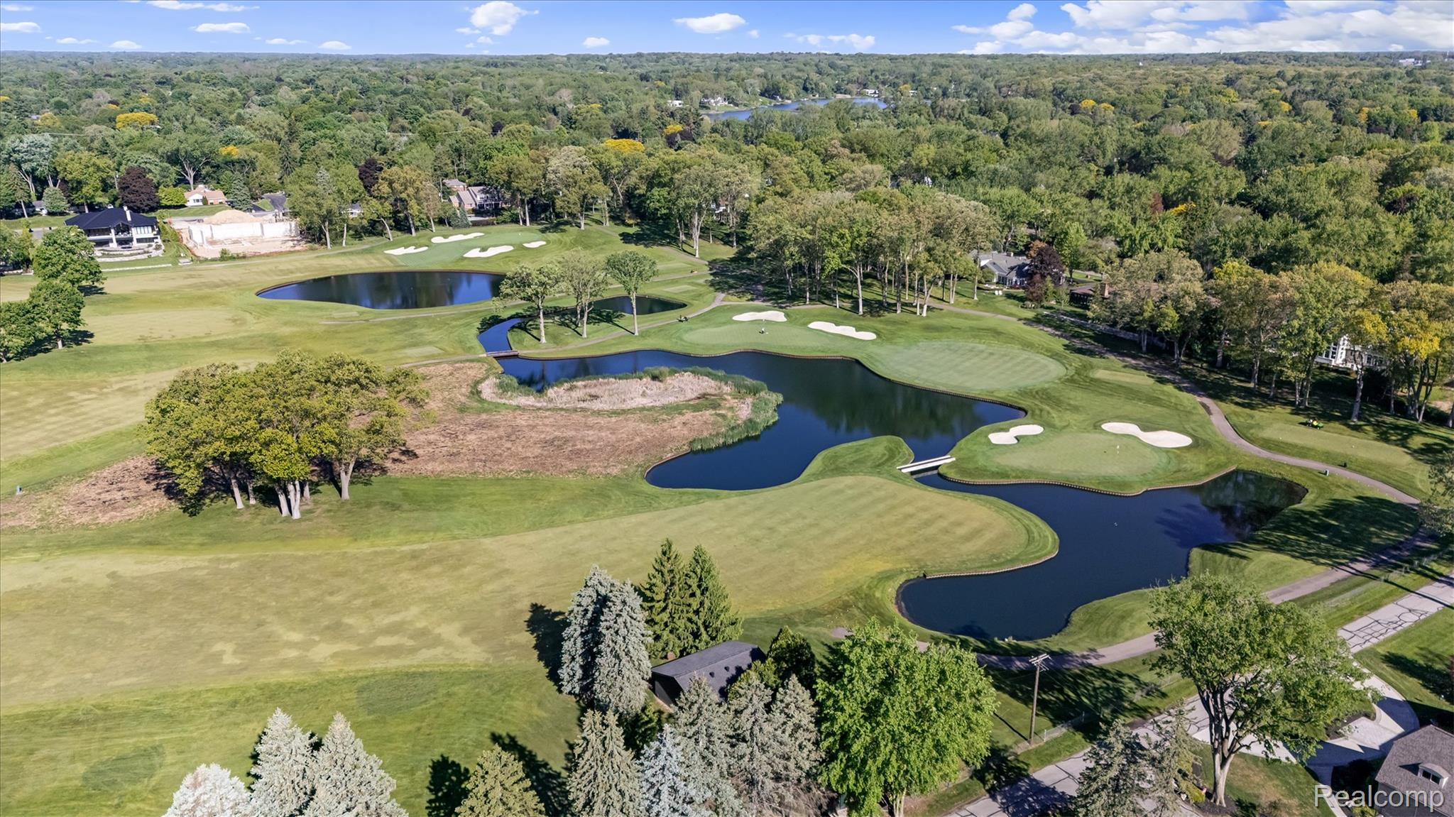 6121 Golfview Drive