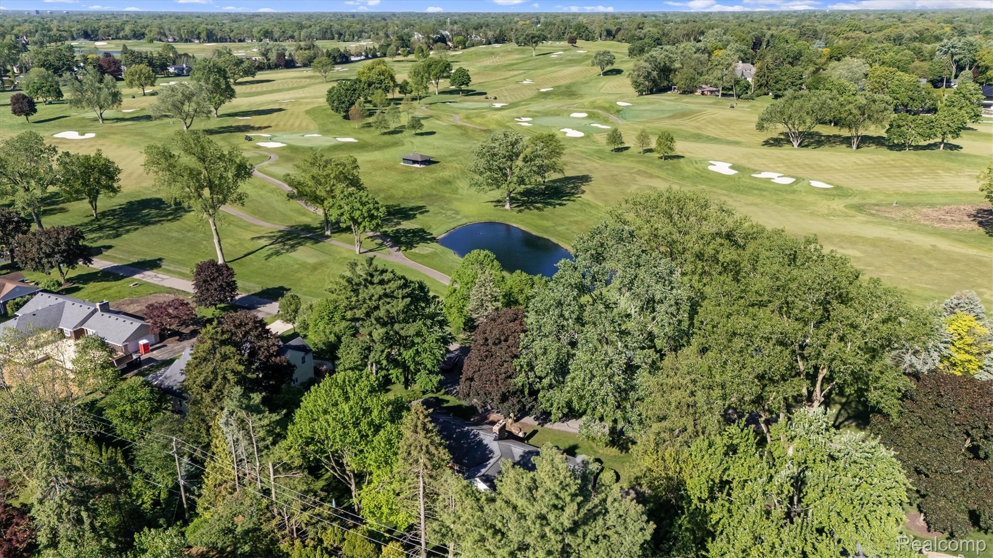 6121 Golfview Drive