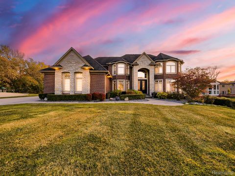 2953 Squire Court Troy City MI 48098