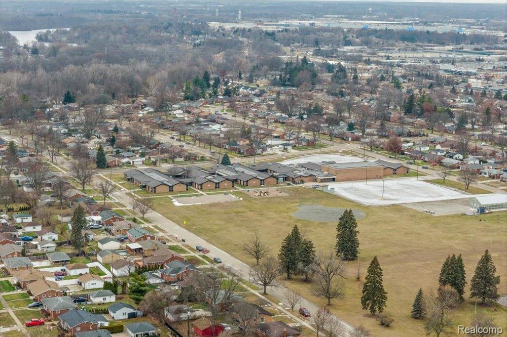 35428 Hathaway Street