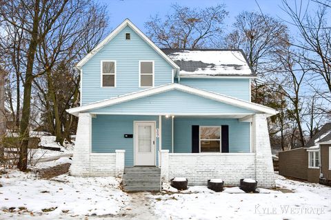 Photo of 117 Houseman Avenue NE, Grand Rapids City, MI 49503 (MLS # 65025062386)