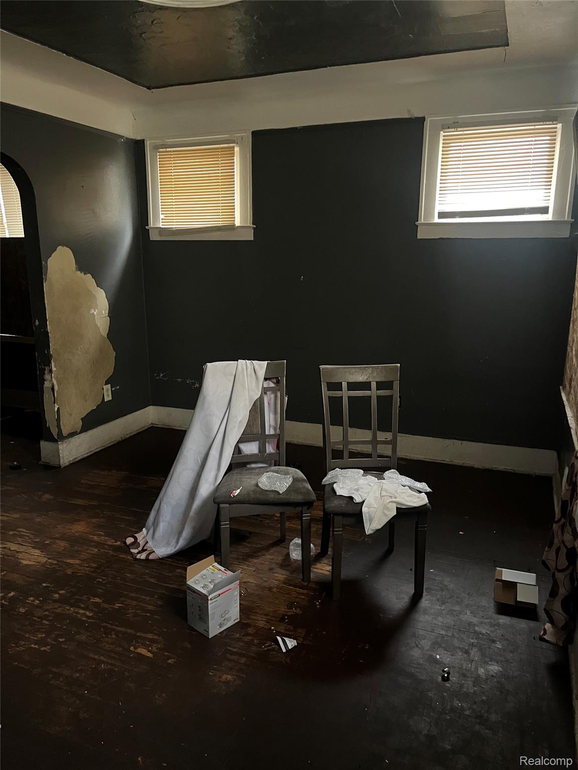 19176 Spencer Street