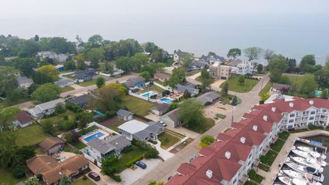 Tiny photo for 340 N Berrien Street, New Buffalo City, MI 49117 (MLS # 69025058020)