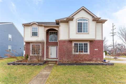 33555 Birchlawn Westland City MI 48185