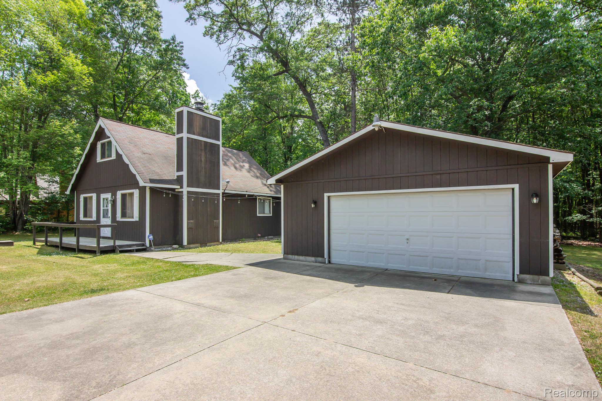 Roscommon Township, Michigan 48629, United States, 3 Bedrooms Bedrooms, ,1 BathroomBathrooms,Residential,Active,154712