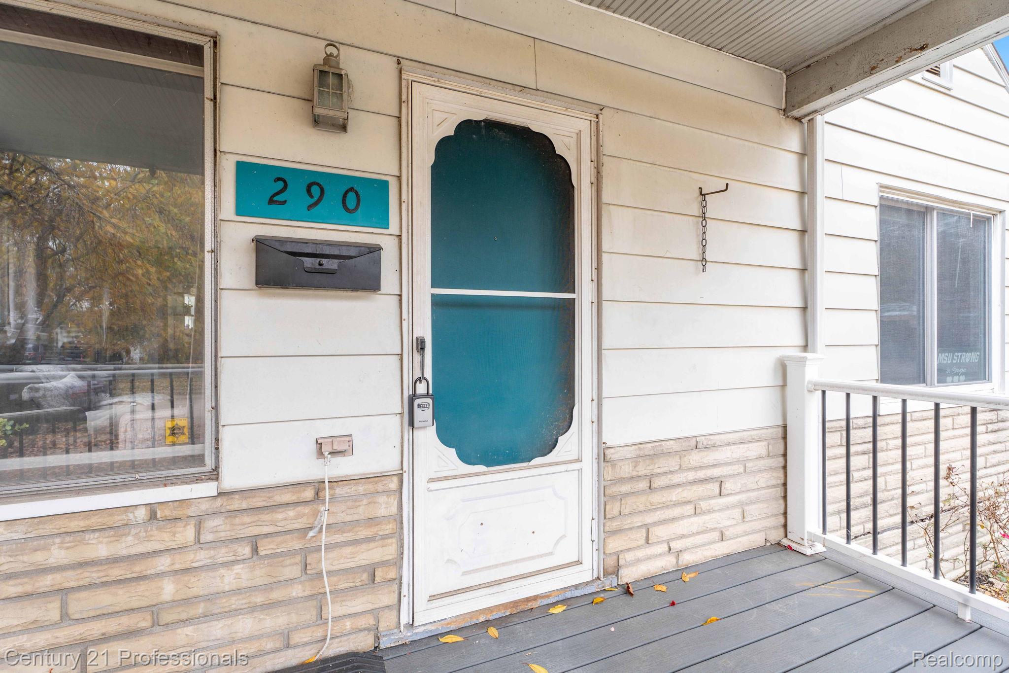 290 Broadacre Avenue