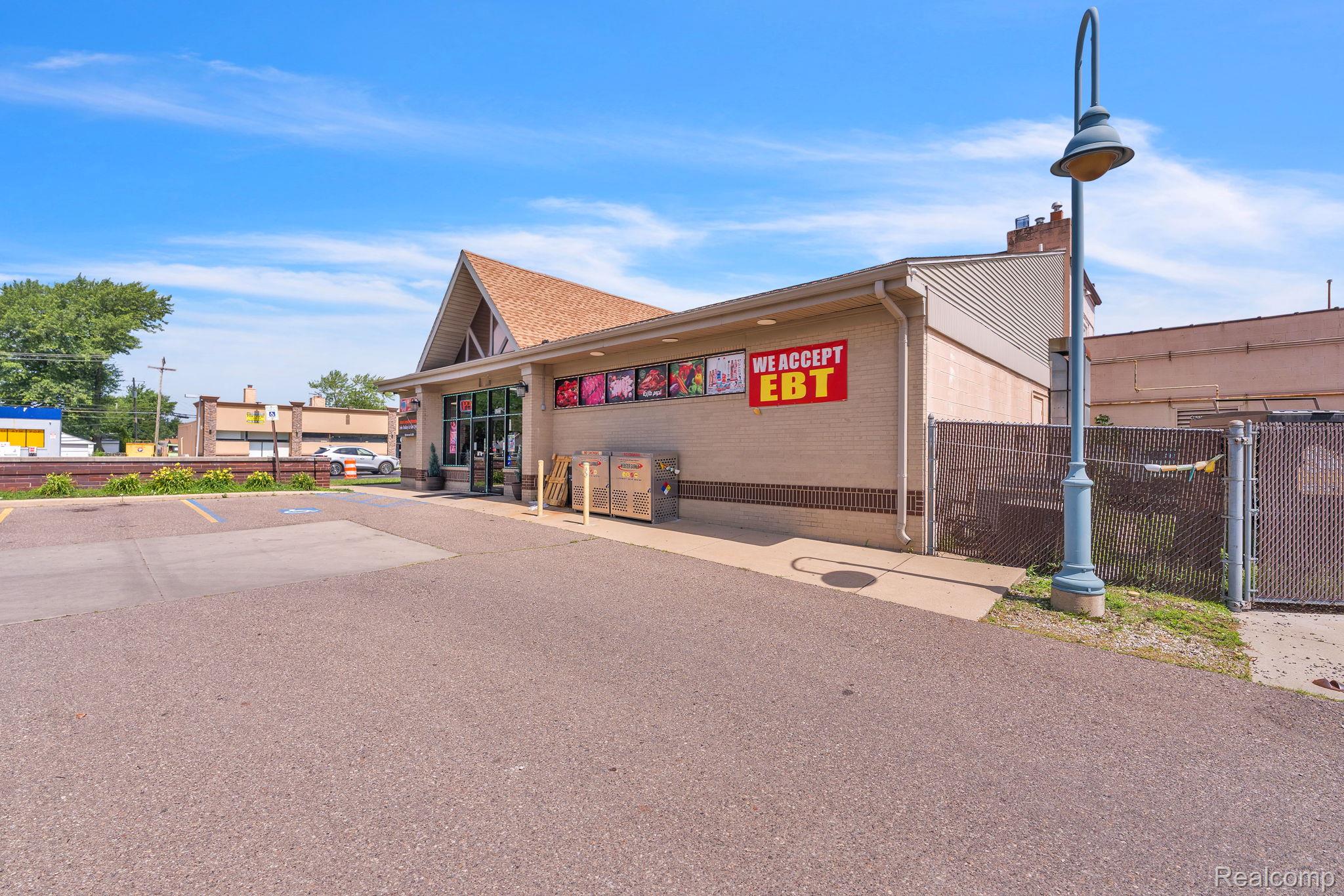 5223 Allen Road