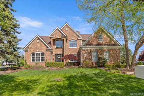 15428 BAY HILL Drive Northville Township MI 48168