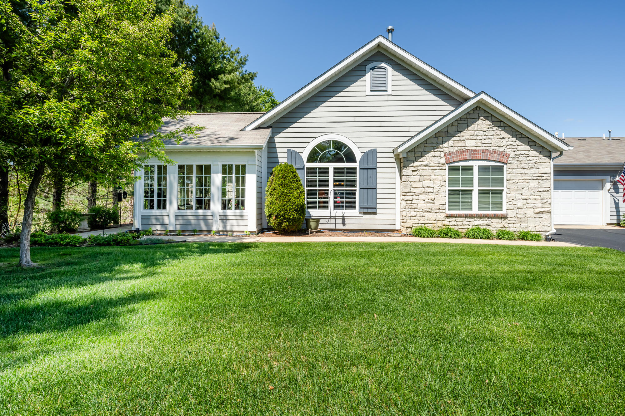 2848 Villa Lane