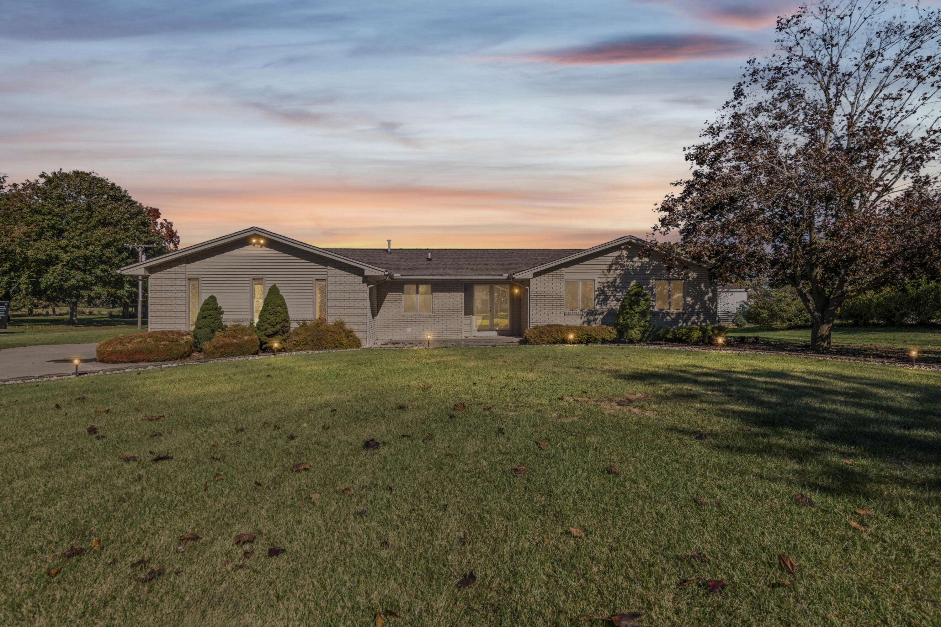 10631 Homestead Lane