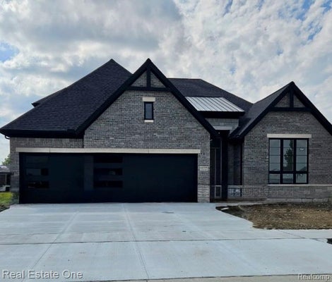 BOOK CT, NEW BALTIMORE, MI 48047 - Image de574ea2d59aa77aa849891e604db08e/3028828255