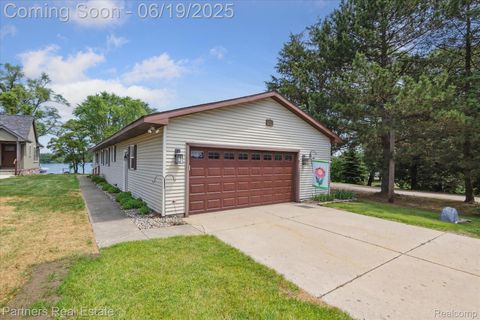 8331 Hilton Road Brighton City MI 48114