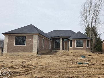 54840 Washington Street Chesterfield Township MI 48047