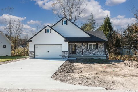 2047 Edward Lane East Kimball Township MI 48074