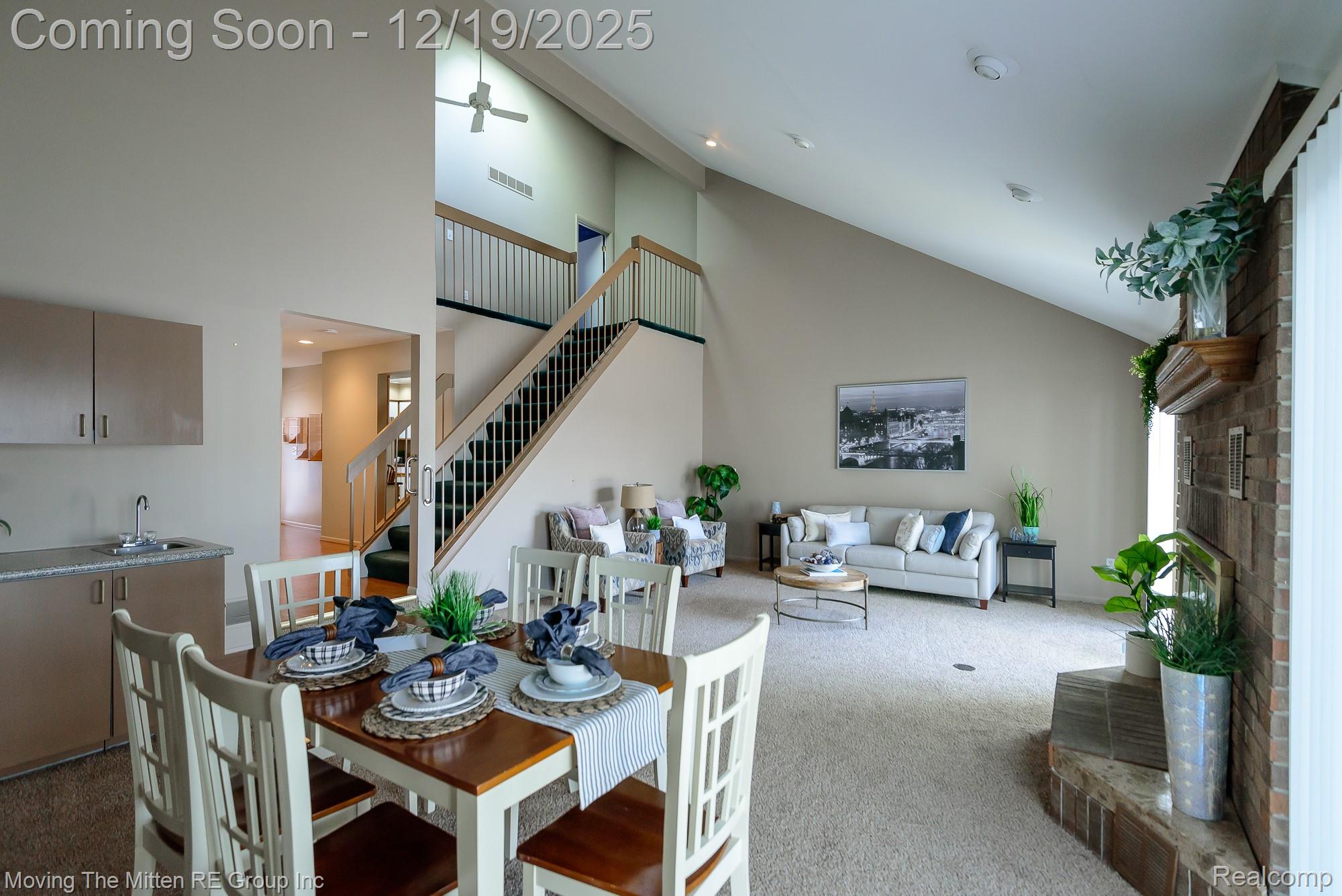 925 N Rosevere Avenue