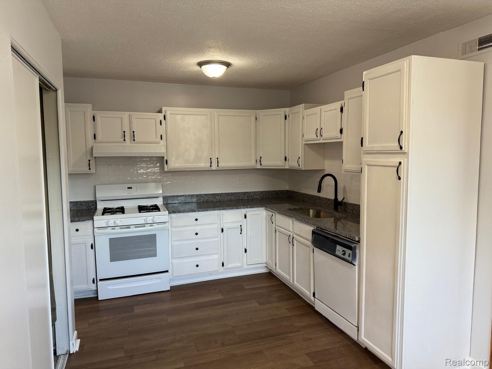 34054 Fernwood Street