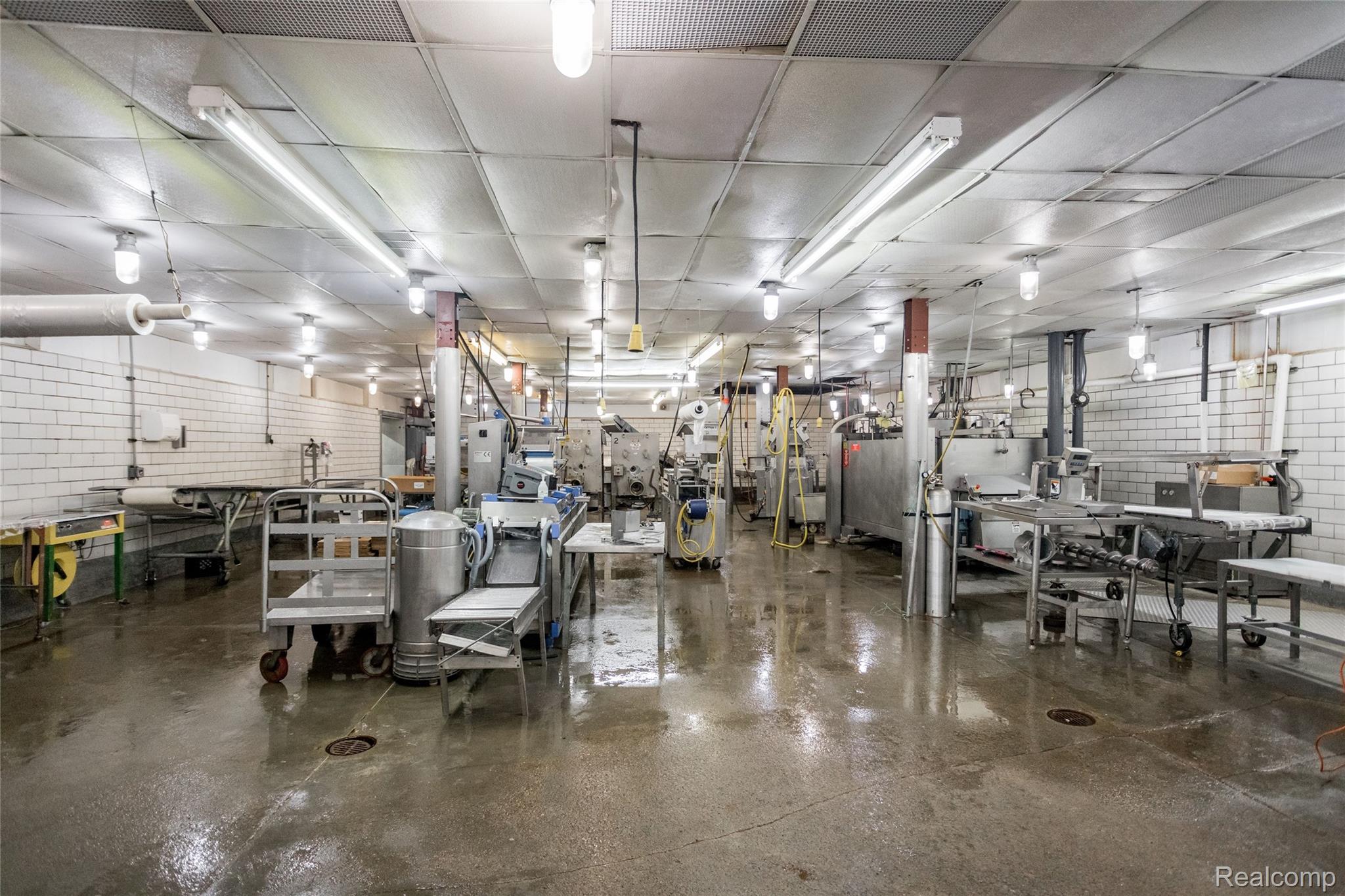 1905 Adelaide Street