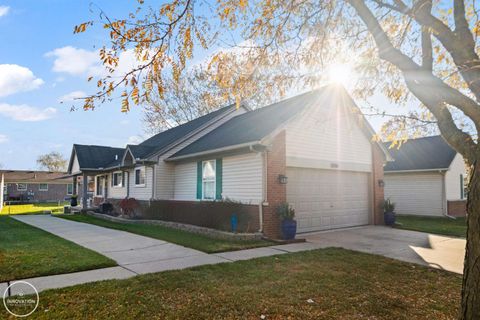 29910 Kenwood Court Roseville City MI 48066