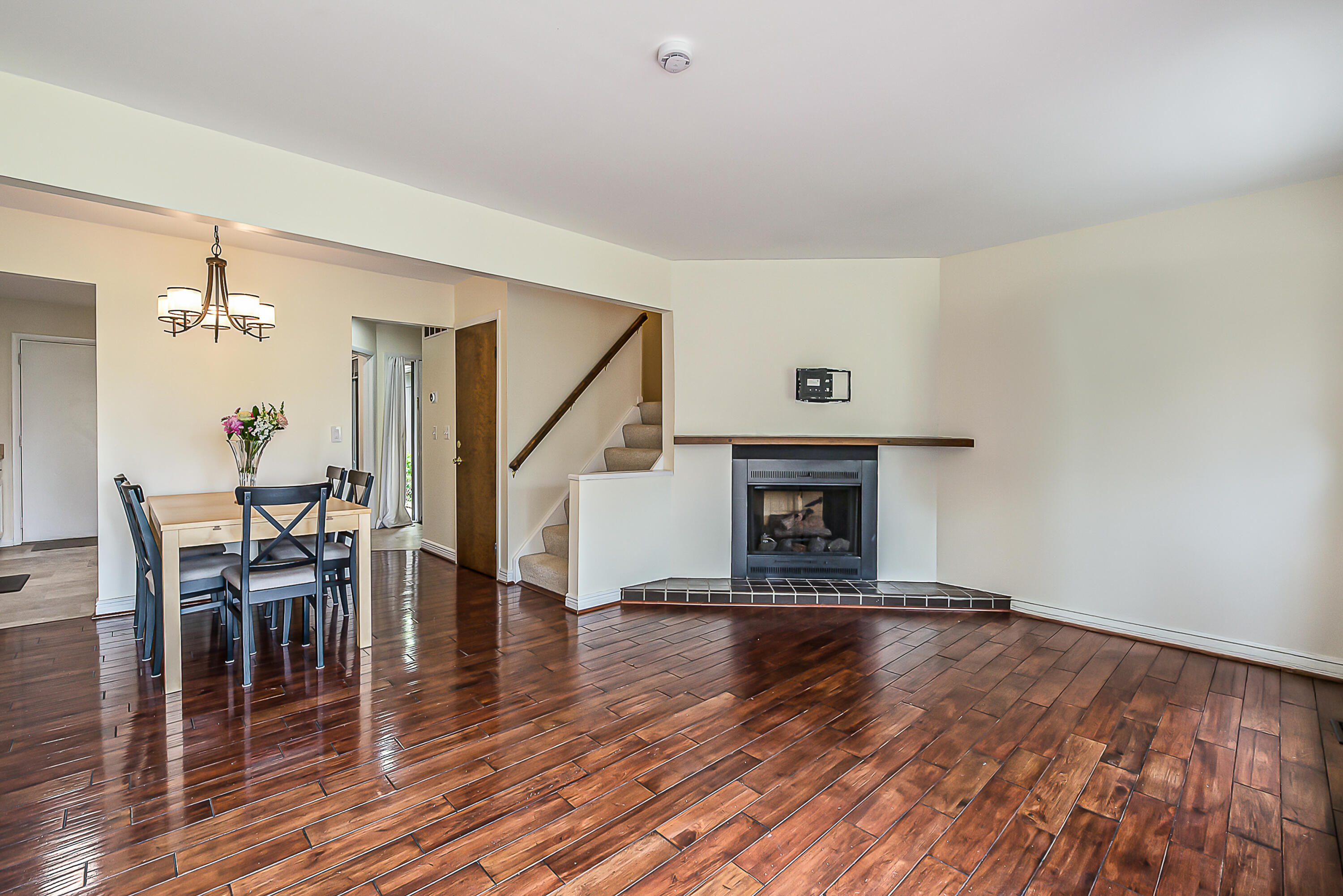 2503 Meade Court