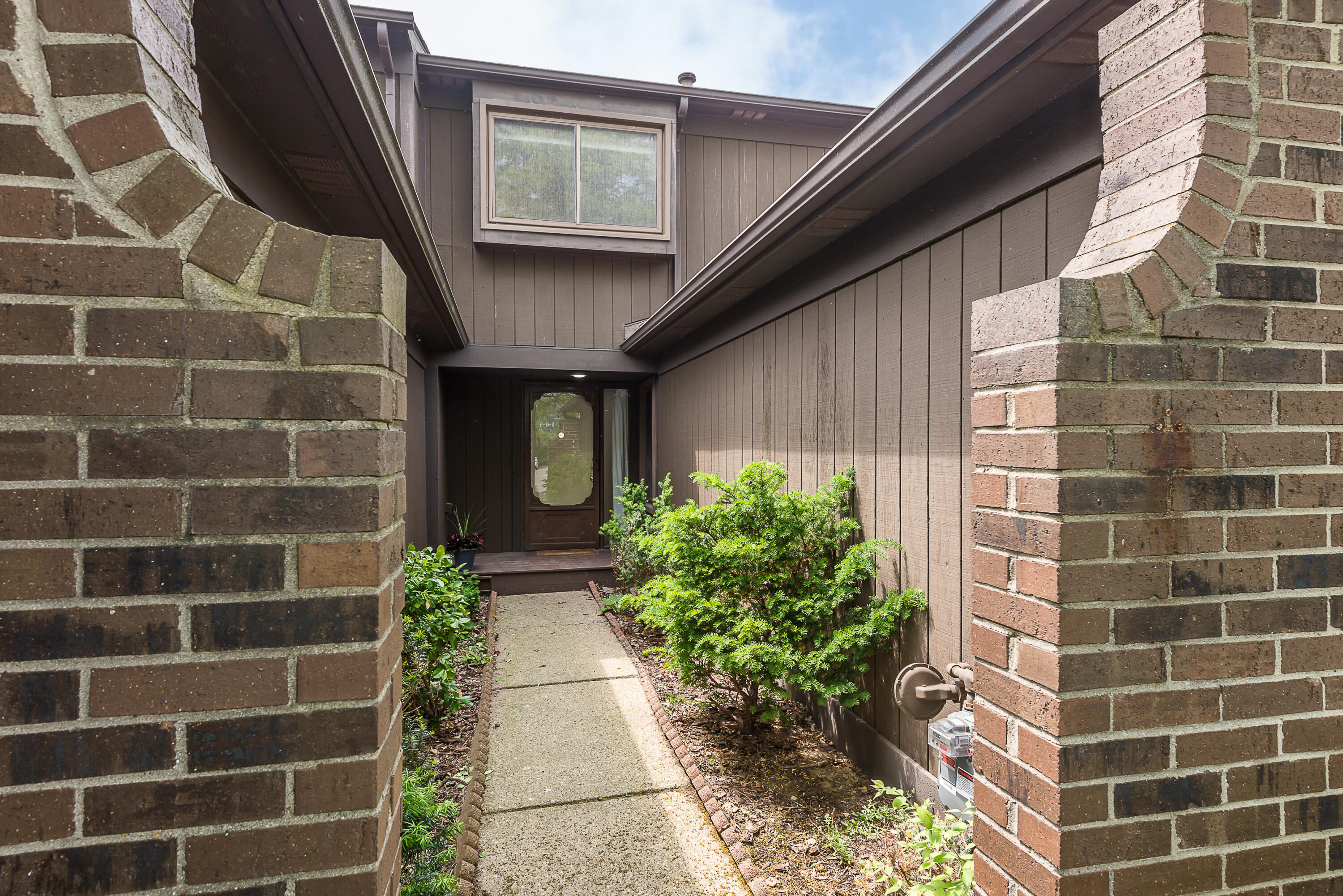 2503 Meade Court