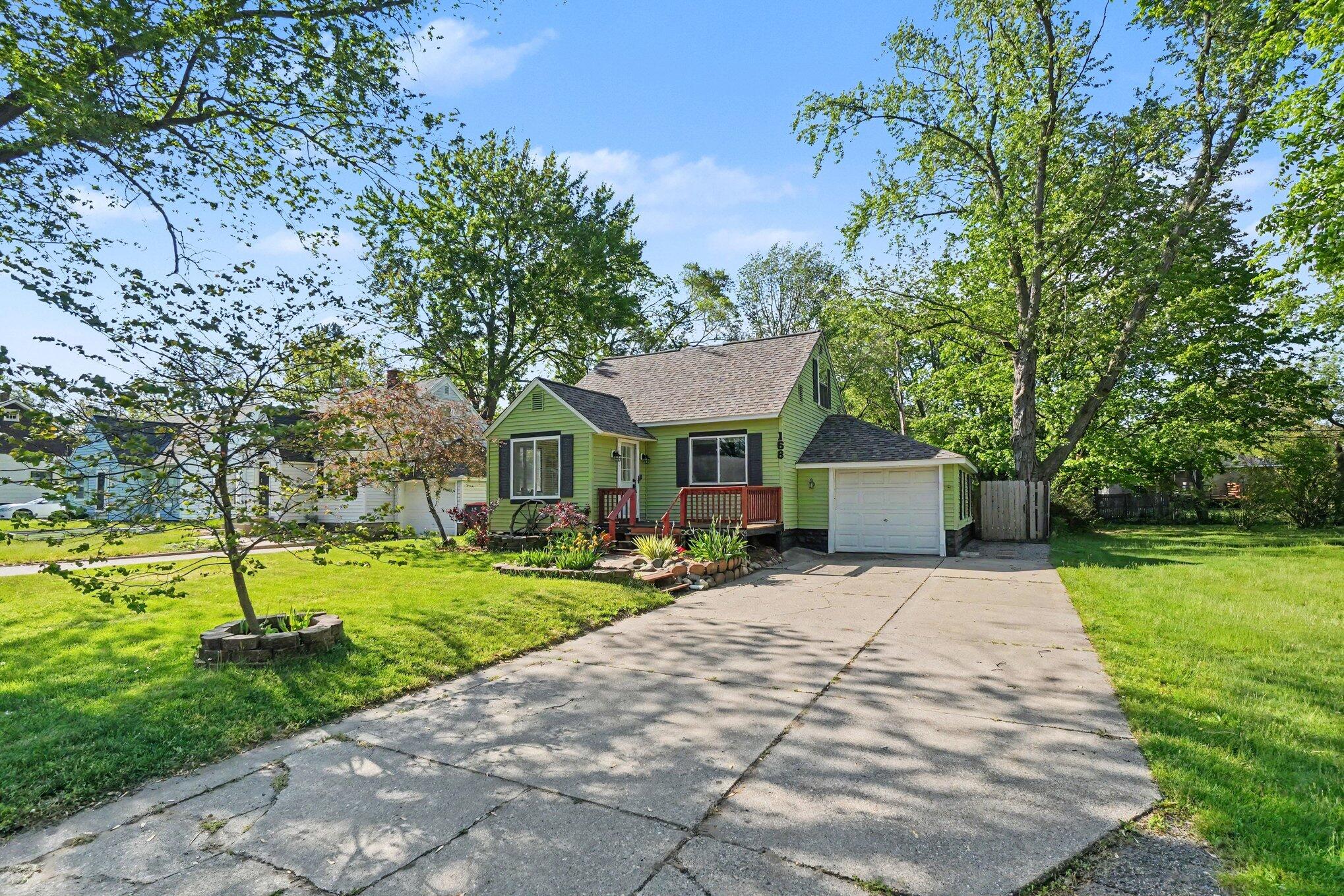 168 E 37th Street