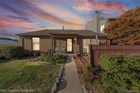 38903 Country Circle Farmington Hills City MI 48331