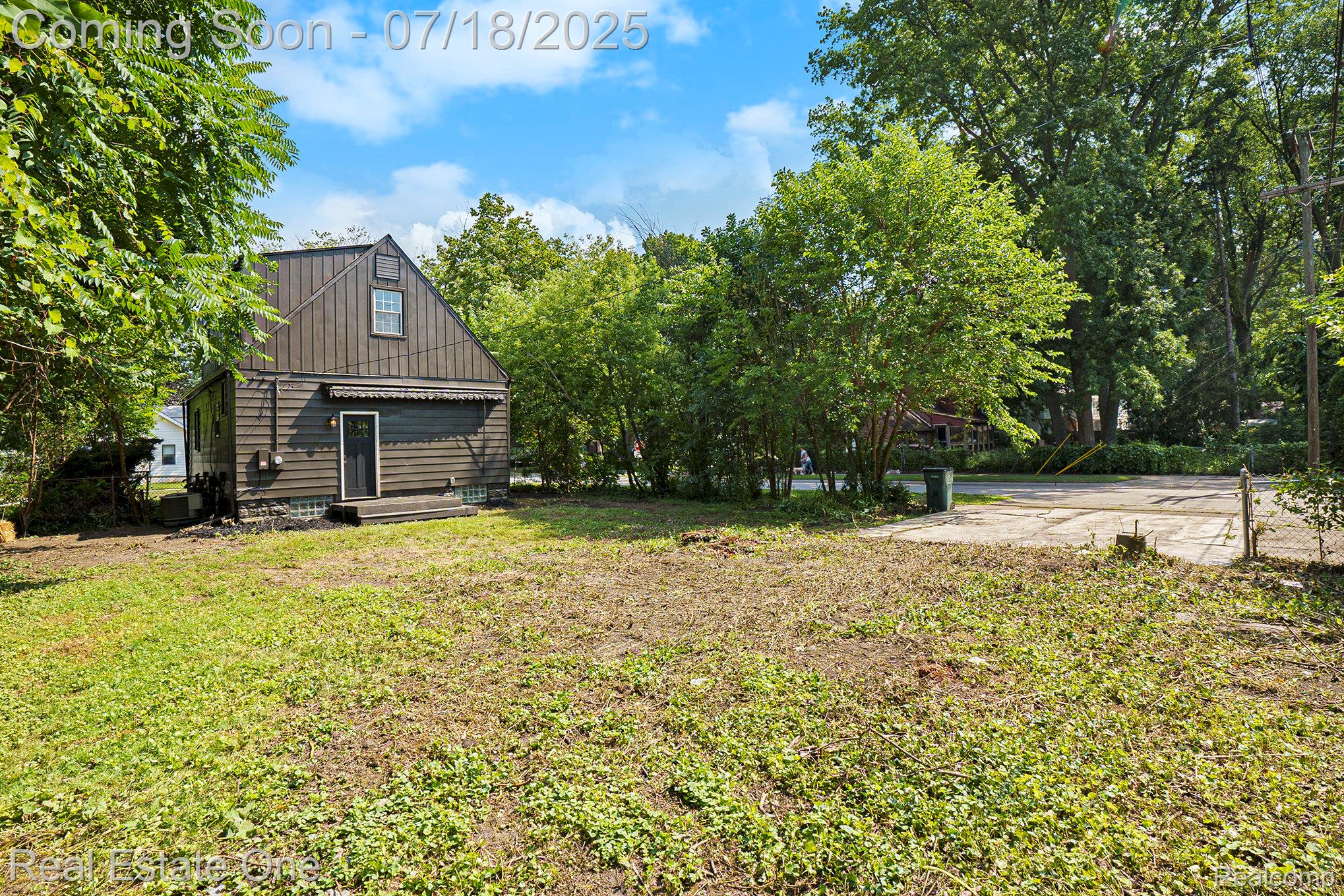2111 Wiltshire Road