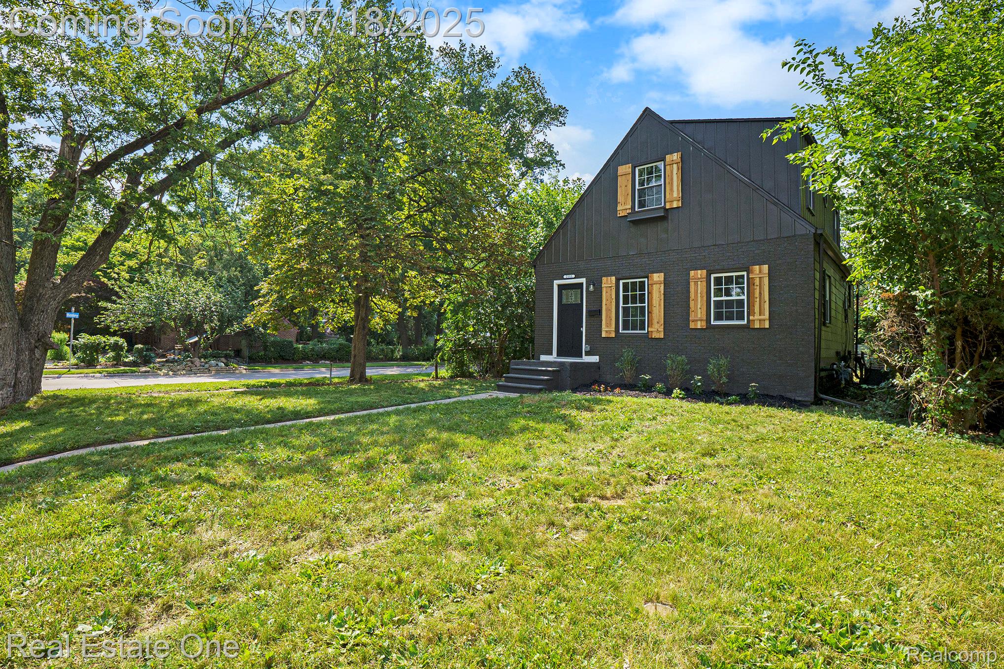 2111 Wiltshire Road