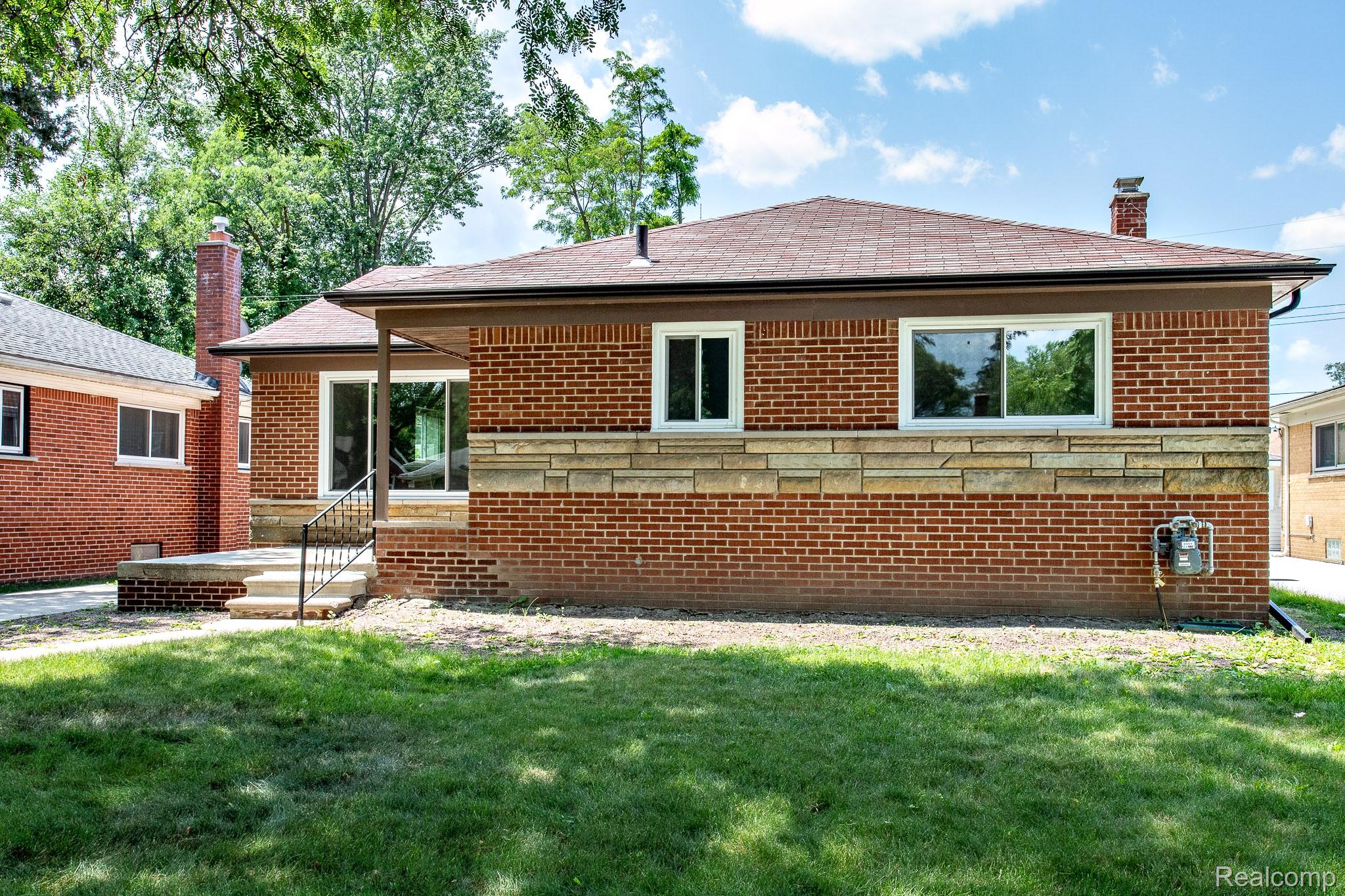 23461 Avon Road