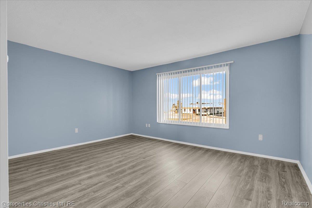 328 E Elmwood Avenue Unit 24