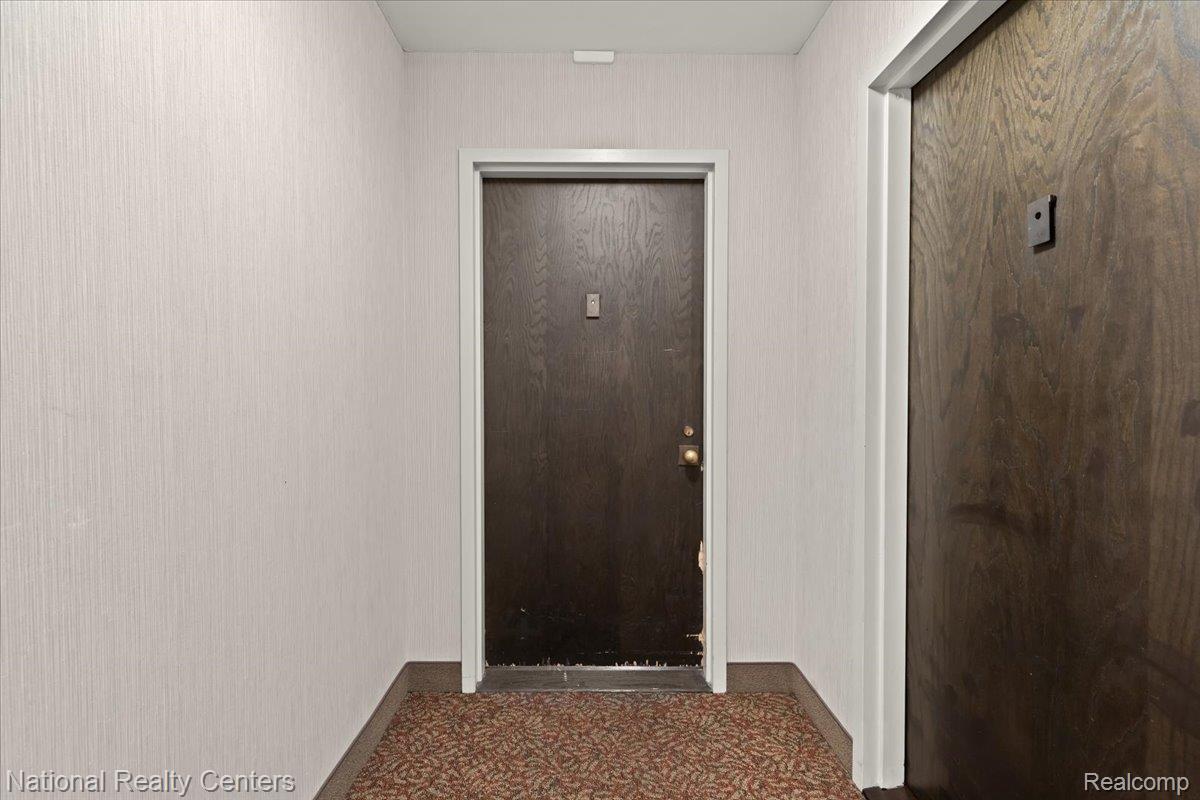 5000 Town Center 408