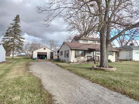 1061 Barbara Street Grand Blanc Charter Township MI 48439