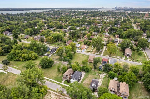 Tiny photo for 637 Manistique Street, Detroit City, MI 48215 (MLS # 20261069397)