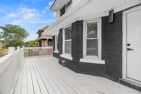 Tiny photo for 637 Manistique Street, Detroit City, MI 48215 (MLS # 20261069397)