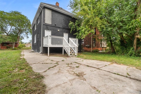 Tiny photo for 637 Manistique Street, Detroit City, MI 48215 (MLS # 20261069397)