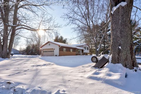 237 W Castle Road Deerfield Township MI 48435