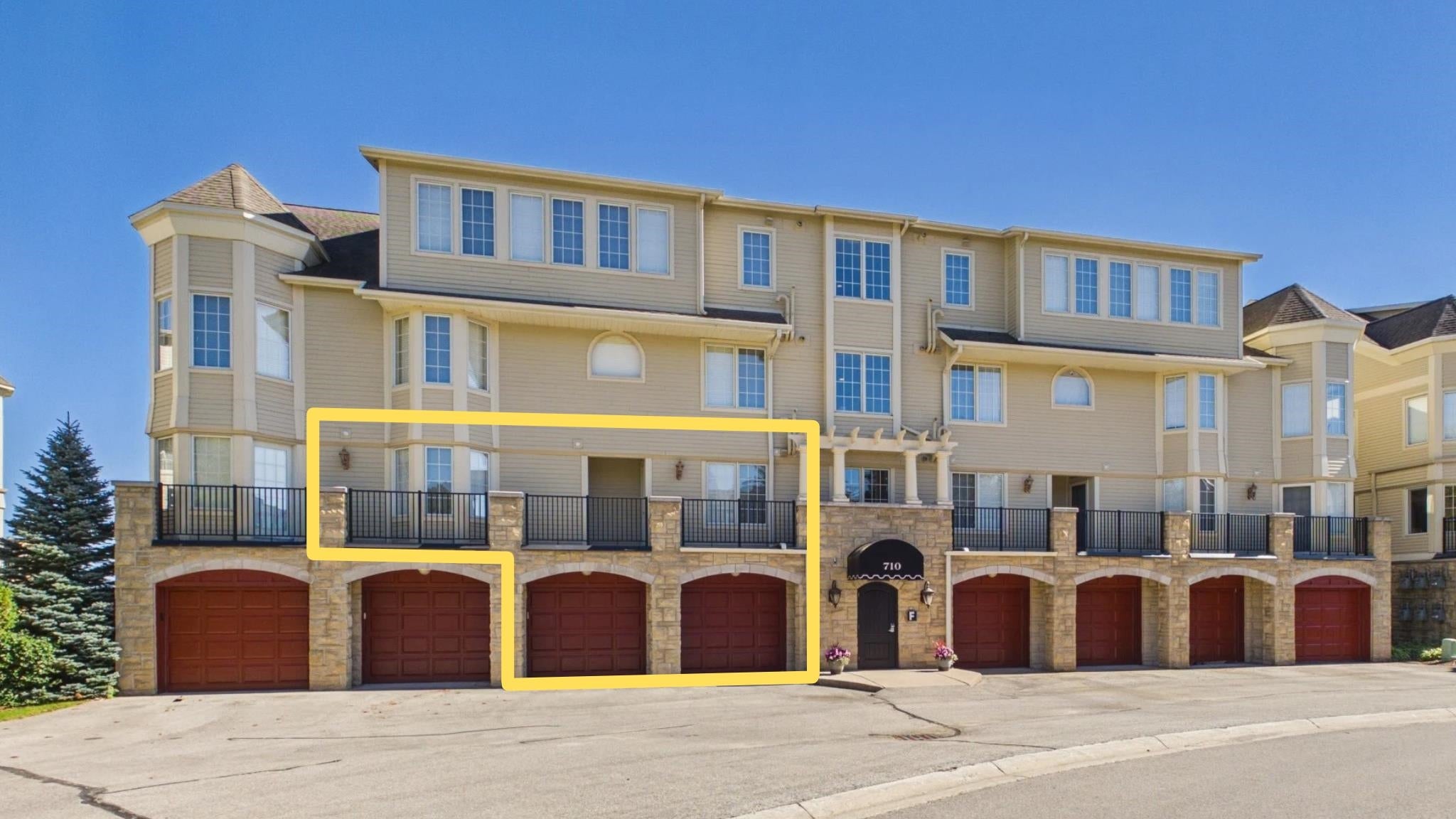 710 N Dockside Circle