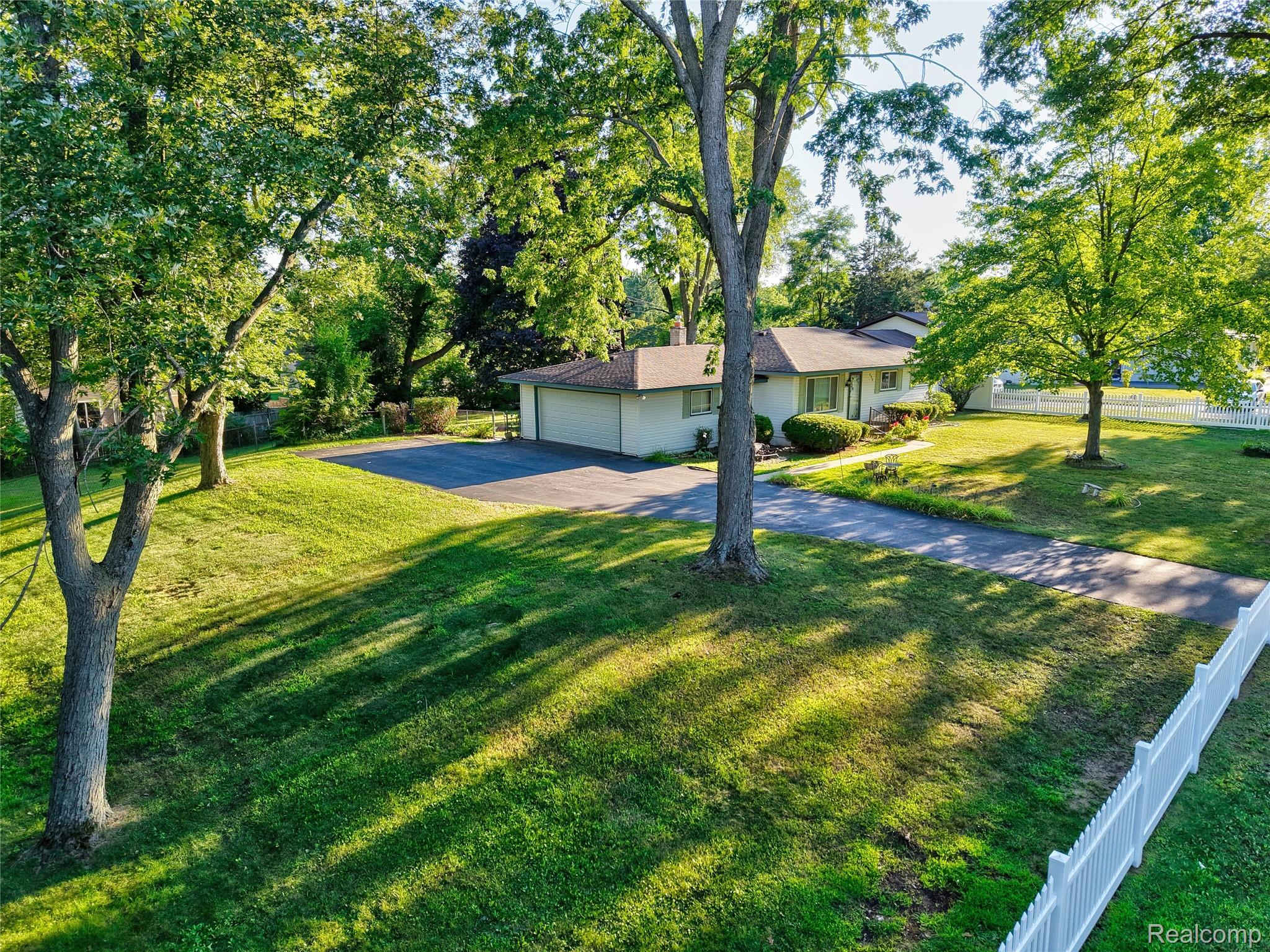 735 Amberwood Street