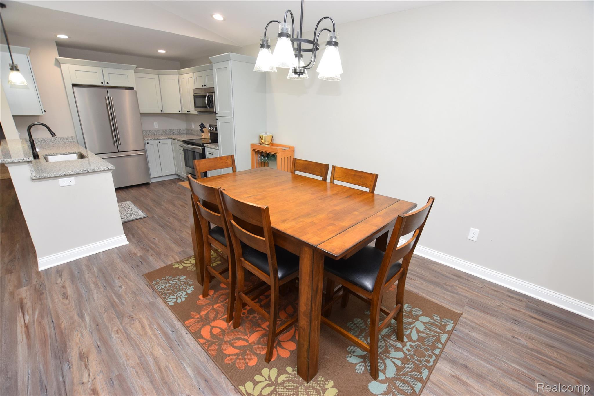 899 Watercress Lane