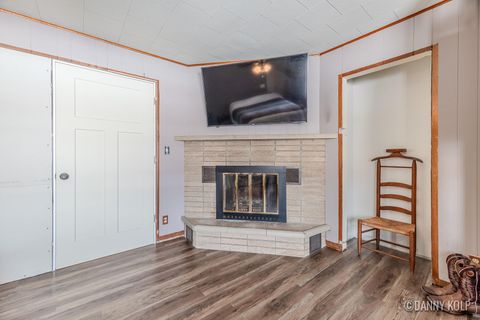 A home in NelsonTownship_Kent