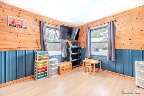 A home in NelsonTownship_Kent