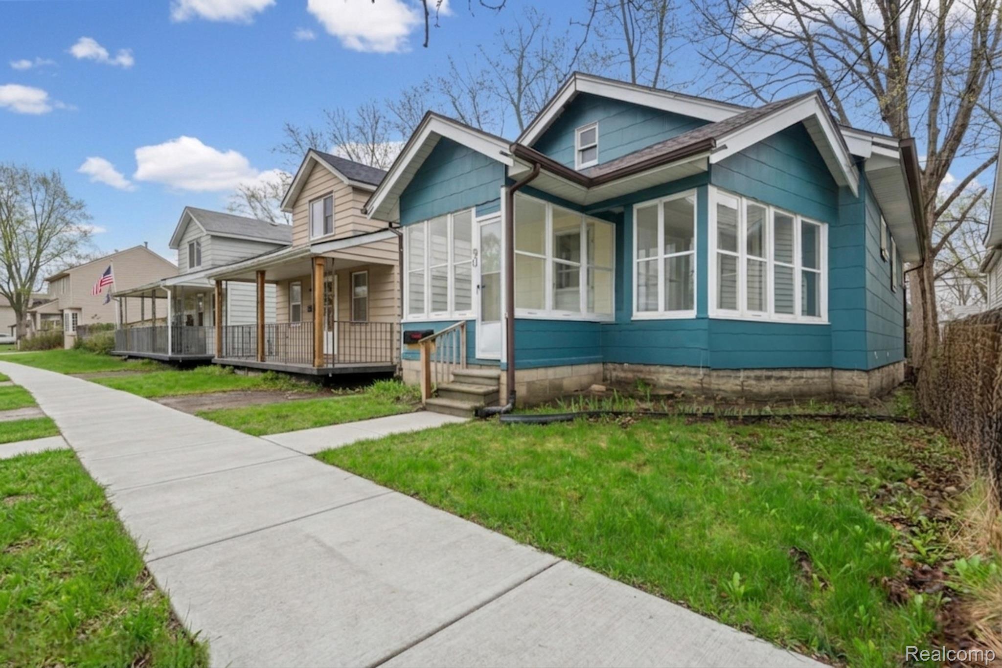 50 E Hayes Avenue